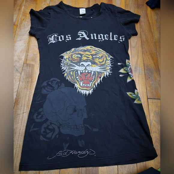 Brand - Picture 1 of 2